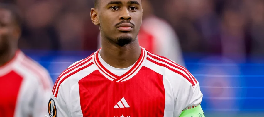 Juventus aren’t considering just veterans to substitute for Gleison Bremer and have been monitoring Jorrel Hato for a few months.