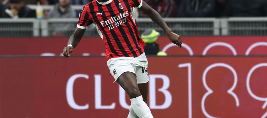 Barcelona are keeping an eye on what’s going on between Rafael Leao and Milan, as the star has been deployed from the bench often.