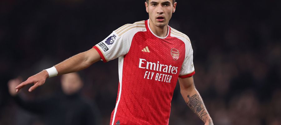 Jakub Kiwior is likely to stay put at Arsenal in January despite the interest especially from Serie A. The Gunners are adamant about not loaning him out.