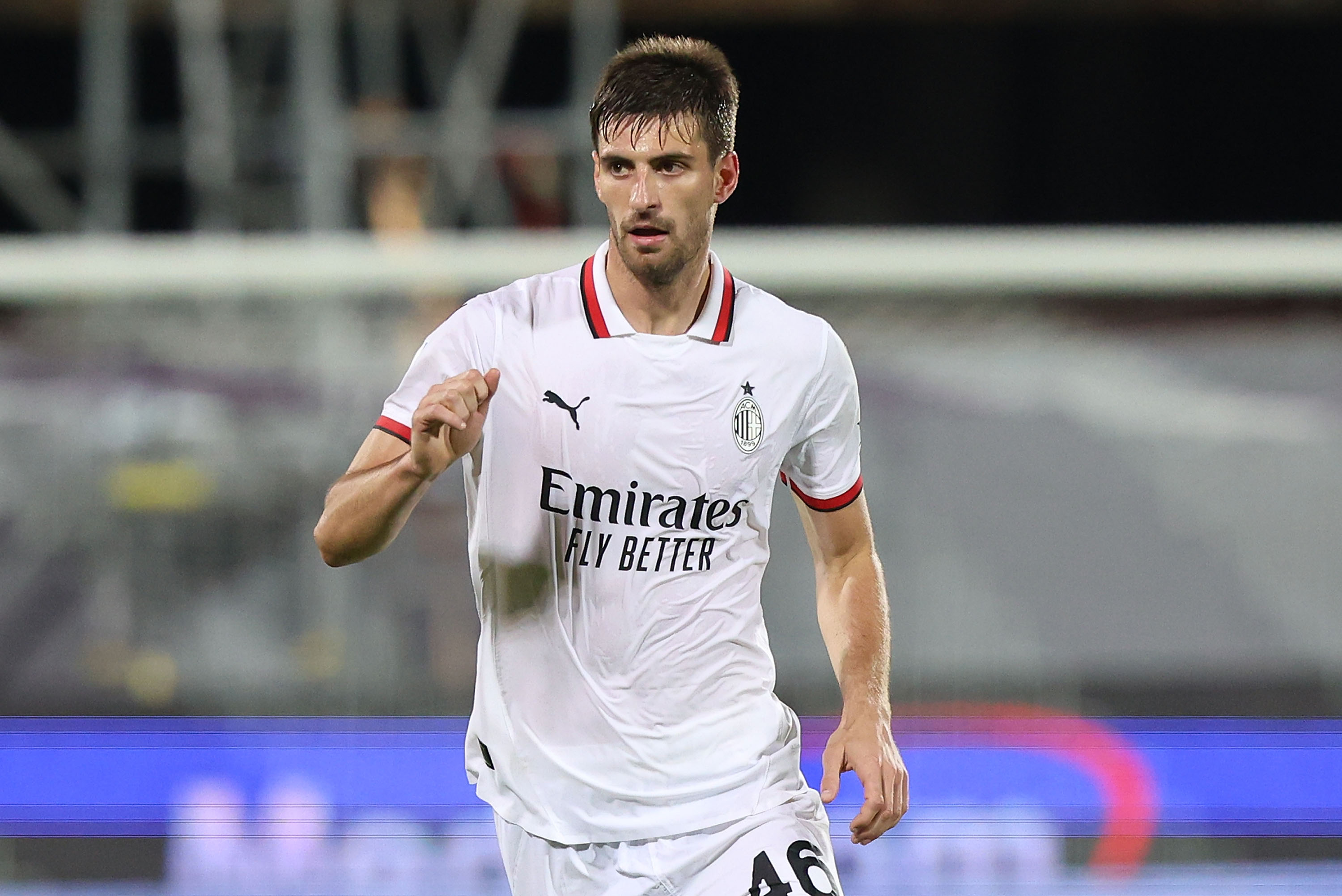 Matteo Gabbia put pen to paper on his awaited Milan renewal until 2029 on Thursday night. The defender has arguably been the Rossoneri’s most reliable man in the back.