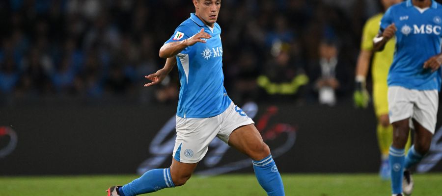 Giacomo Raspadori and Rafa Marin would have likely left Napoli this January if the Partenopei made more purchases. Instead, Antonio Conte nixed their exits.