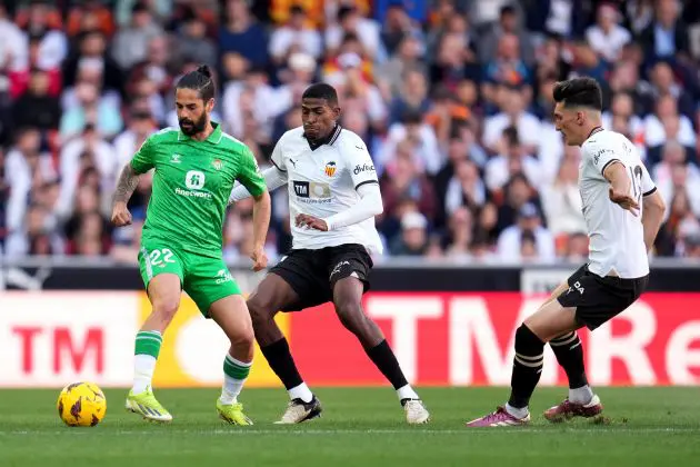 Christian Mosquera has been attached to Milan and more recently to Juventus, which are looking for a defender, but he’ll finish the season at Valencia.