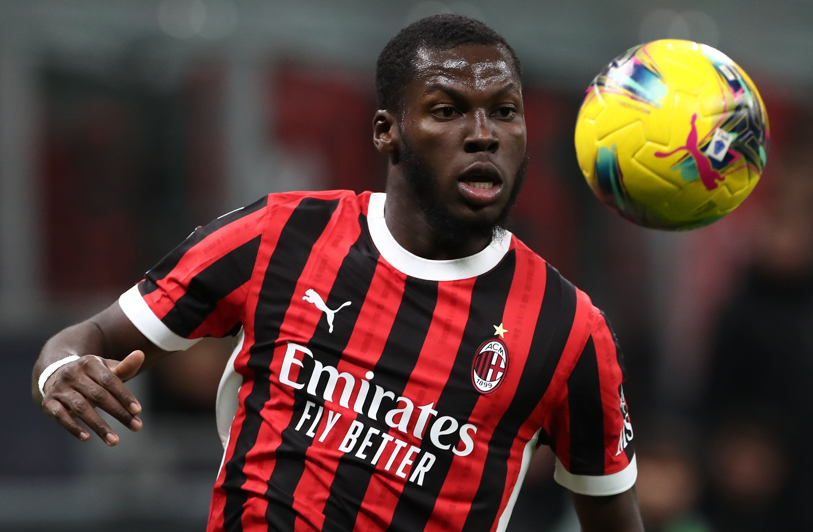 Milan coach Paulo Fonseca appears to have found a sound solution by adapting Yunus Musah to the wing, increasing the balance and freeing the attackers.