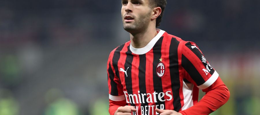 Milan are closing in on three renewals, Mike Maignan, Tijjani Reijnders, and Christian Pulisic, and are making strides for Theo Hernandez.