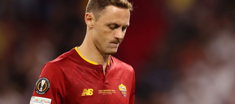 Antonio Conte wants more men he can trust to fuel the Scudetto ambitions of Napoli and zeroed in on three roles across the formation.