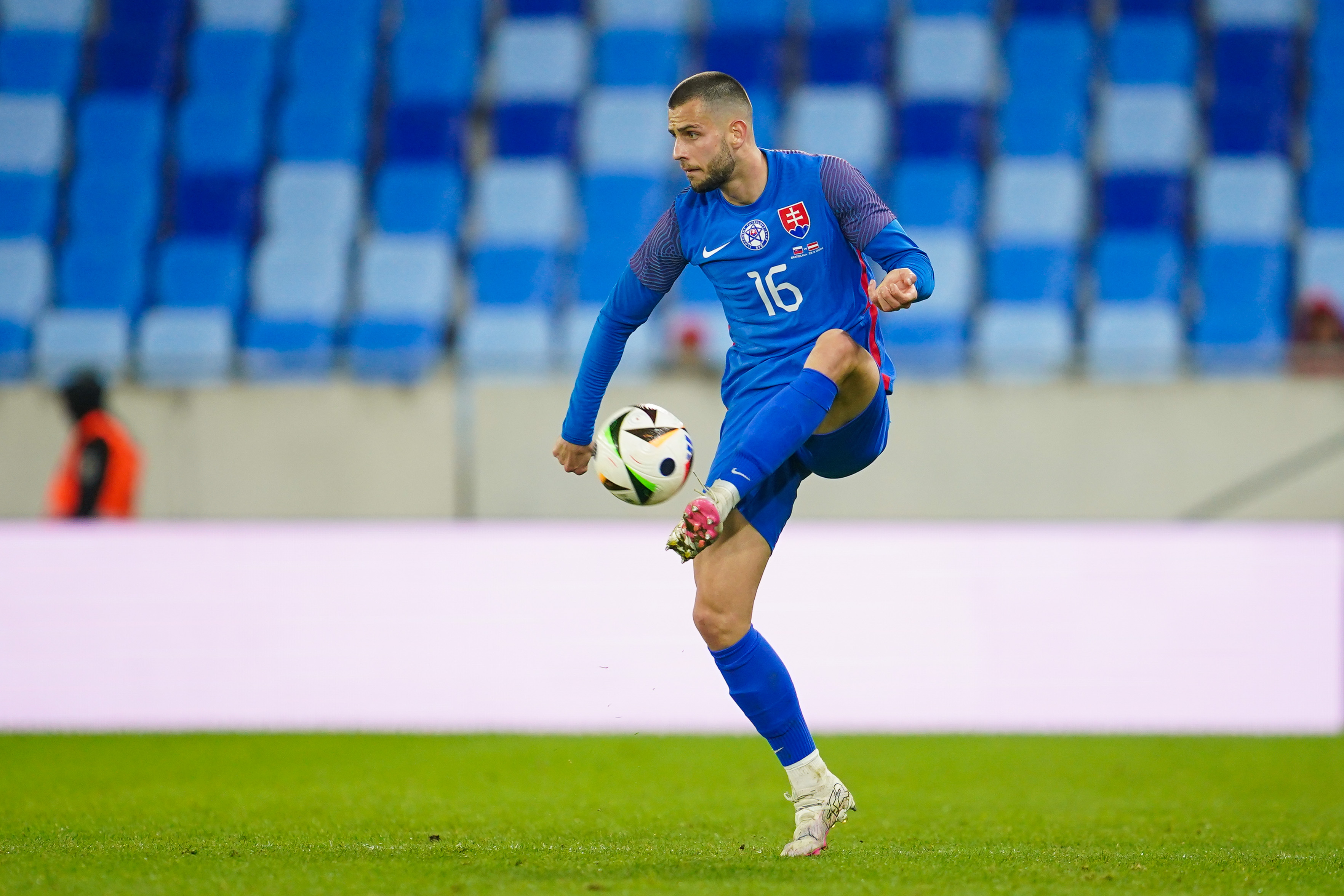 Juventus are making waves in their chase of David Hancko and have broken through with the player, who’s keen on joining them.