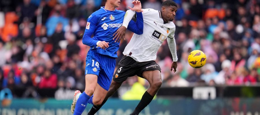 Milan have earmarked Cristhian Mosquera to replenish their rearguard should there be an exit, as Fikayo Tomori might elect to flee following his demotion.