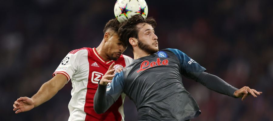 Roma have reignited their pursuit of Devyne Rensch, whom they have been chasing for a while. His contract expires at the end of the season.