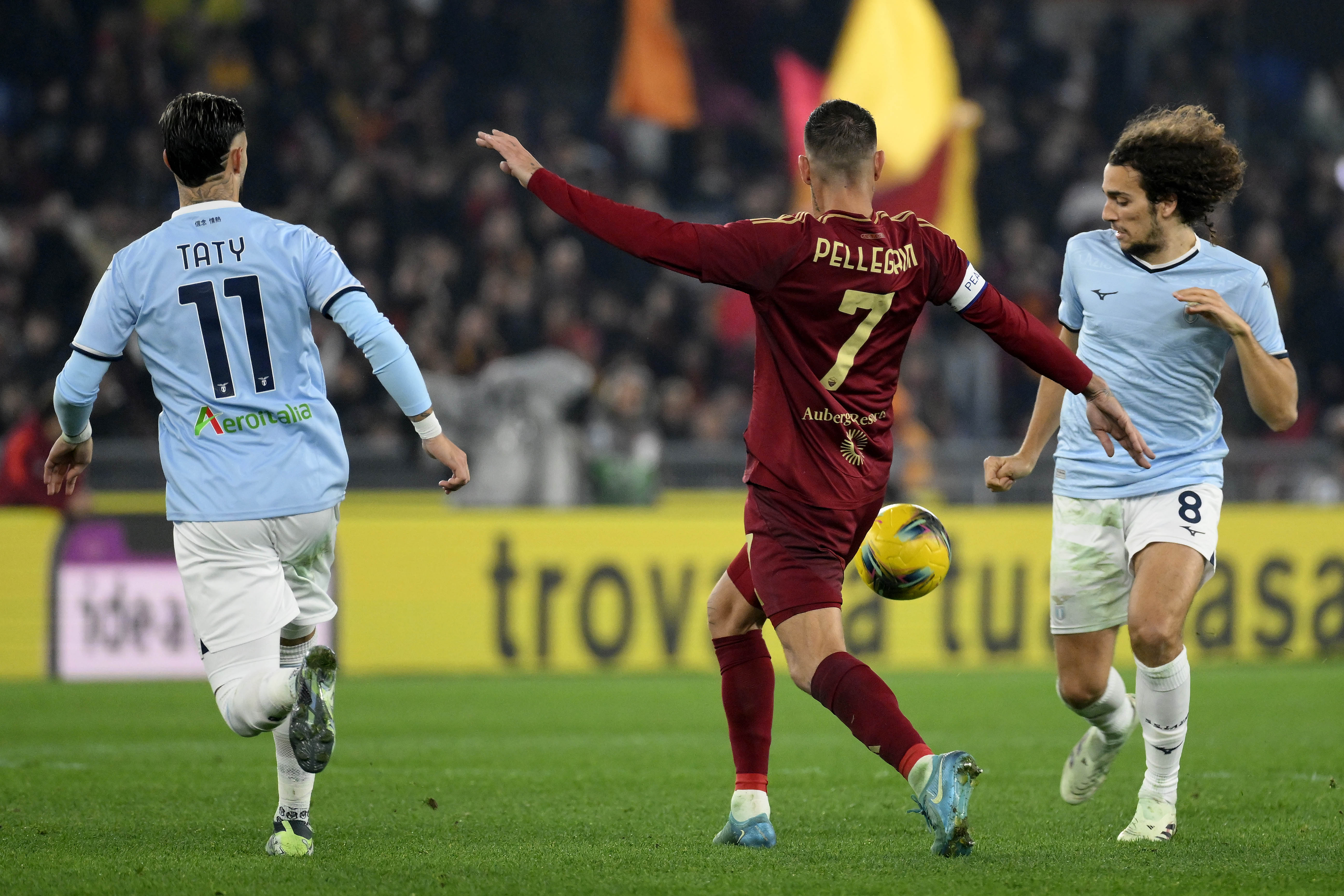 Lorenzo Pellegrini started in the Derby a little surprisingly and lifted Roma with a great goal in the early going. His exit has been ruled out.