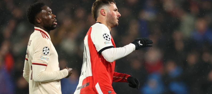 Milan target Santiago Gimenez had a tremendous performance against Bayern Munich, scoring a brace, but was unclear about his future.