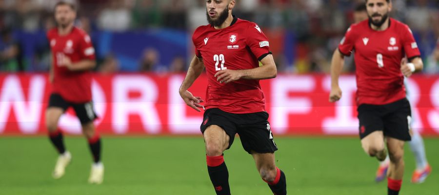 Roma have laid eyes on Georges Mikautadze amid their search for new weapons but Olympique Lyonnais, despite their financial crunch, have set a very robust price tag for him, €30M. He has registered 8 goals and assisted once in 27 matches.