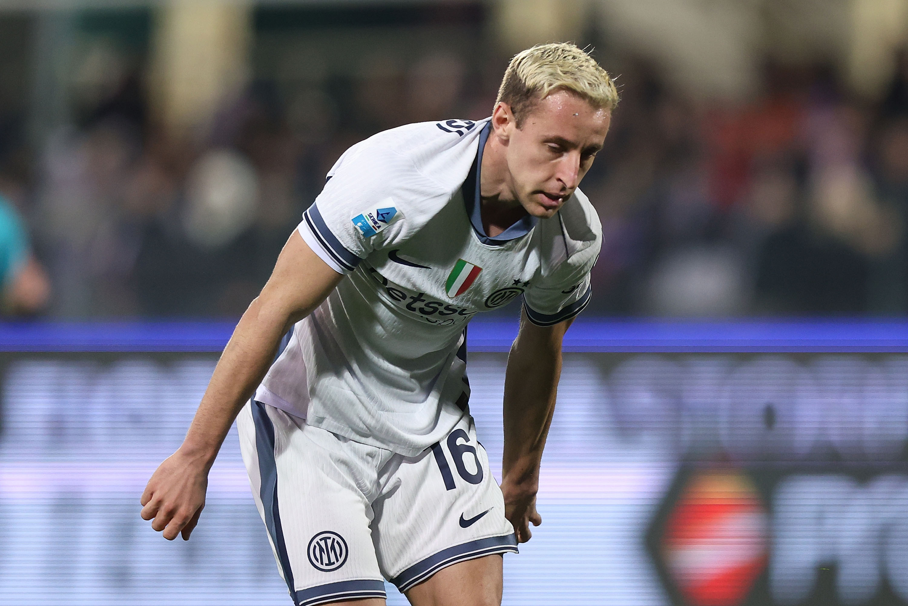 Roma made a robust attempt for Davide Frattesi in January, and their interest won’t go away, as director Florent Ghisolfi stated in an interview.