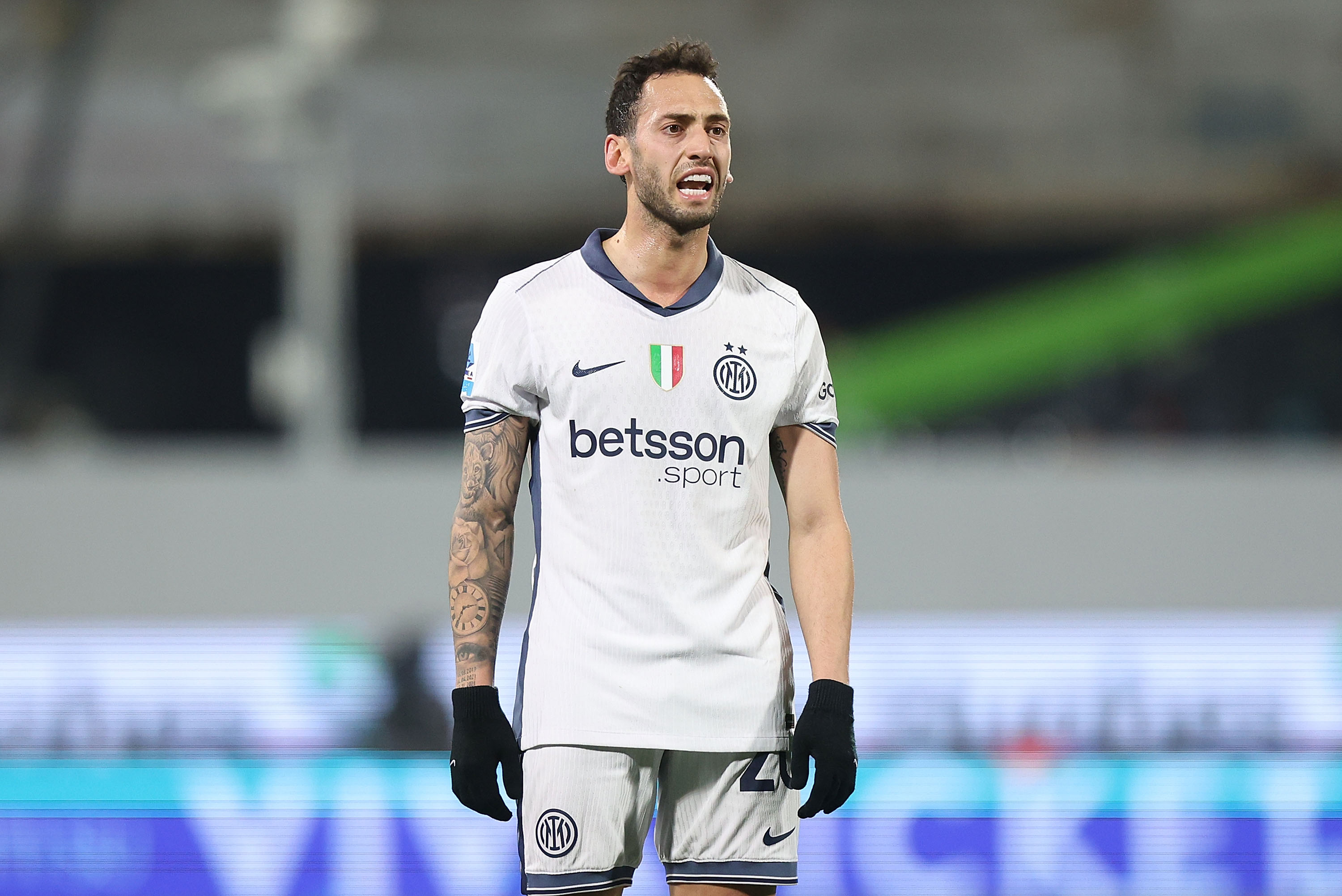 The Inter front office and Simone Inzaghi are looking for answers after two costly faux pas. They have wasted a couple of opportunities to surpass Napoli.