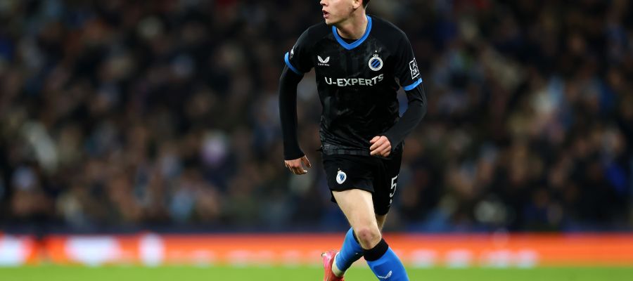 Milan are ramping up their efforts to acquire Maxim De Cuyper, whom they have been keeping tabs on as a potential heir to the embattled Theo Hernandez.