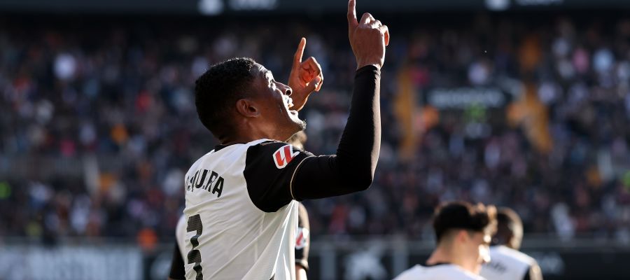 Juventus have barged into the race to sign Cristhian Mosquera from Valencia, who’ll be a hot commodity in the summer since his contract is up in 2026,