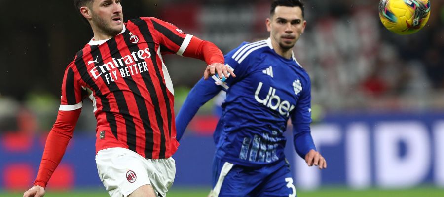 Santiago Gimenez took a blow to the ankle during his last Mexico game, but he’ll be available against Napoli over the weekend.