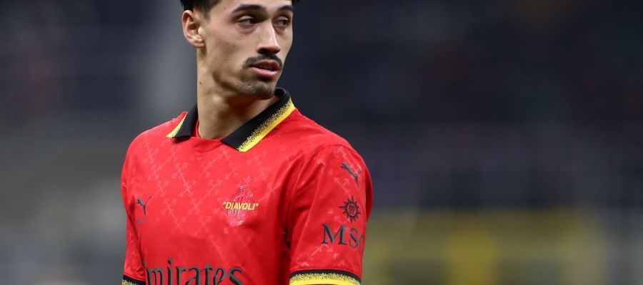 After months of rumors, Tijjani Reijnders has put pen to paper on his new Milan contract, which will run until 2030. The midfielder is getting a pay raise.