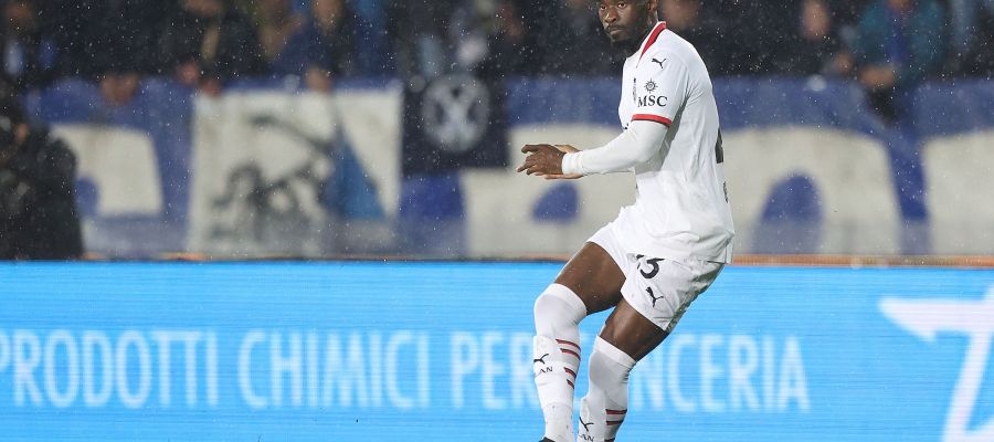 Fikayo Tomori stayed put at Milan in January despite receiving a few offers after falling out of favor beforehand, but he's not playing much.