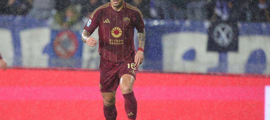 Leandro Paredes will stay at Roma for at least another year despite Boca Juniors' interest, while Lazio have locked up Christos Mandas long-term.