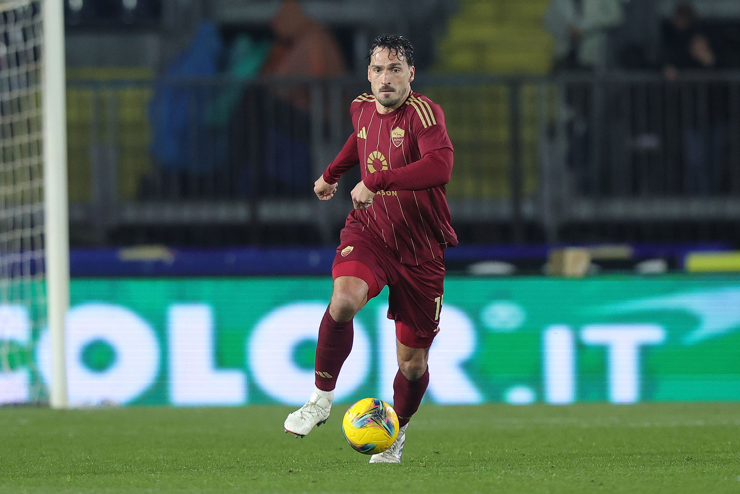 Roma shored up their backline adding two veteran defenders after deadline day as they were out of contract, Hummels and Hermoso, but they didn't pan out.