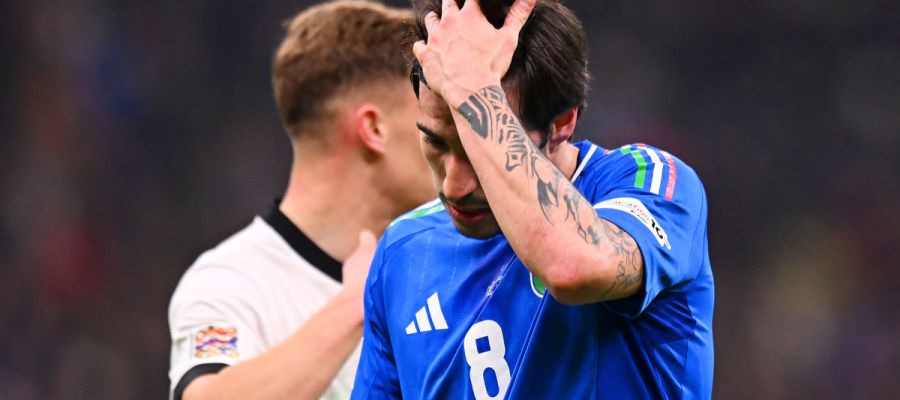 Sandro Tonali looking dejected in Italy vs Germany clash