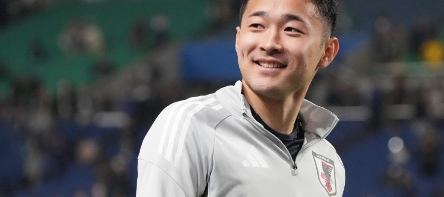 Napoli will shore up their squad in multiple roles next summer and have started to track Yukinari Sugawara for the right-back one.