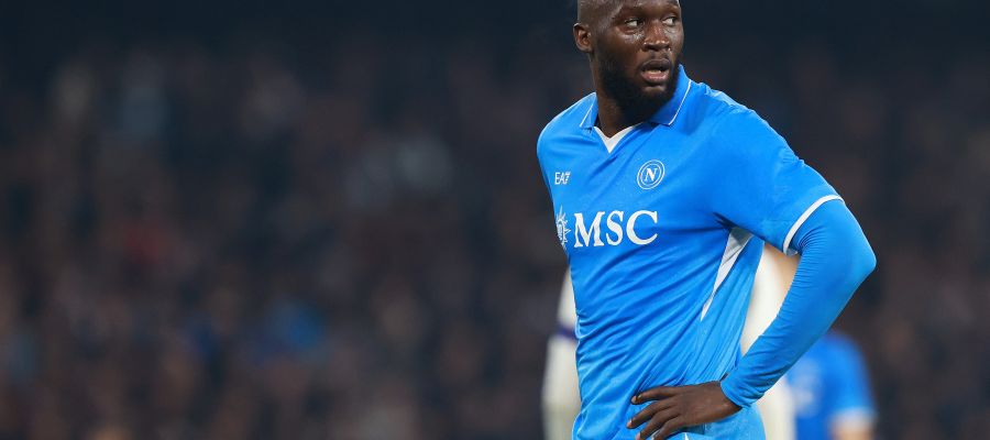 Napoli star Romelu Lukaku revisited some of his past moves and dished on his time at Napoli and Antonio Conte in an interview.