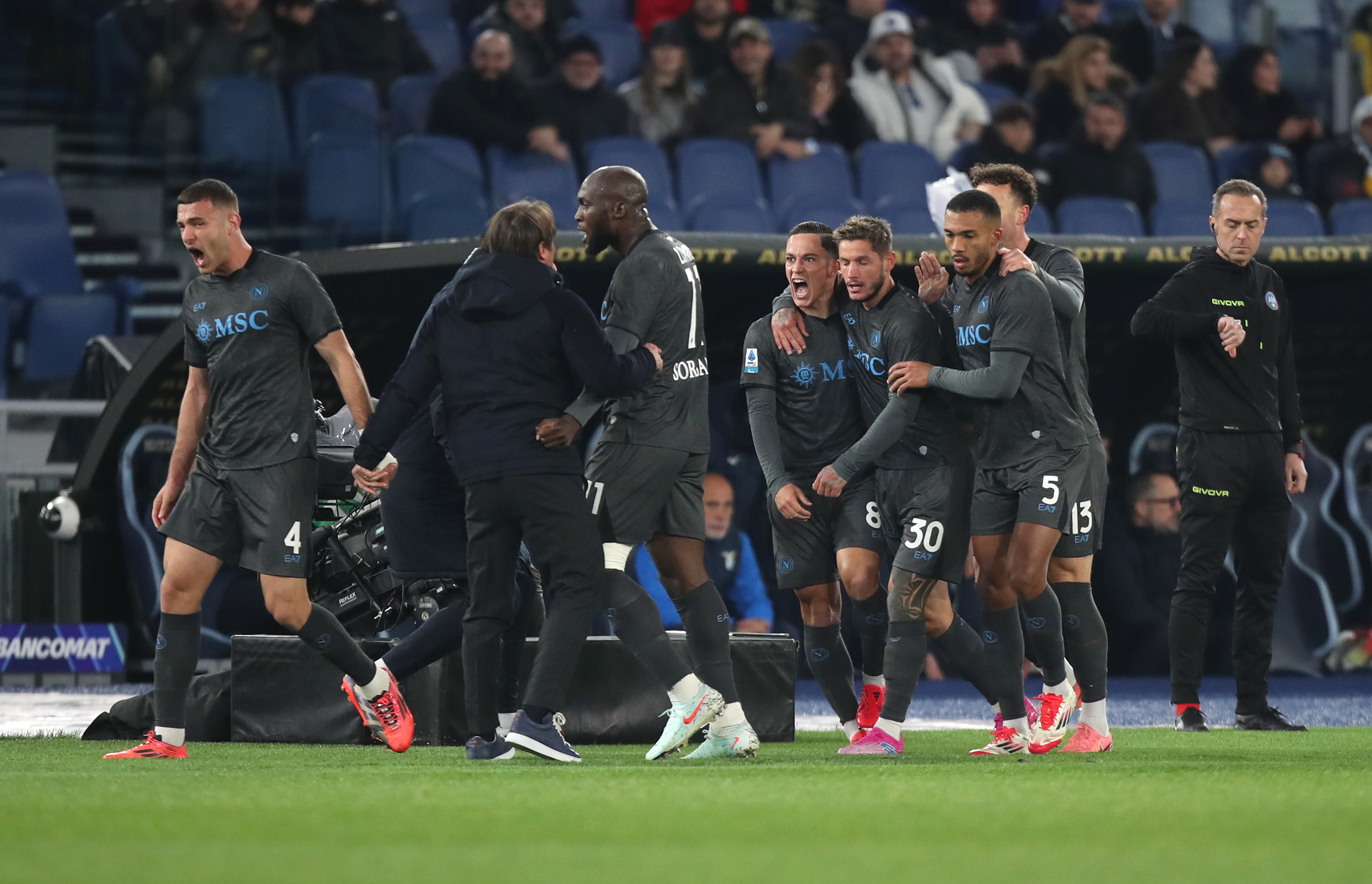 Napoli director Giovanni Manna stated that their initial goal wasn’t to compete for the Scudetto, but they’ll obviously try their best
