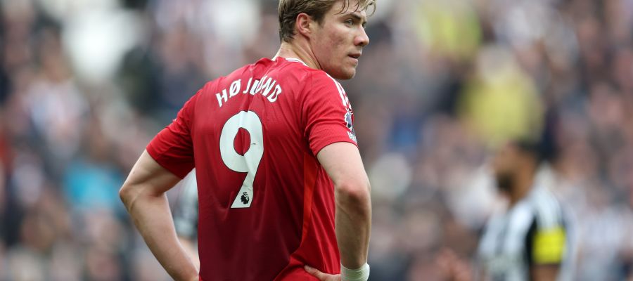 After a few days of intense negotiations with Manchester United and RB Leipzig, Napoli are ready to bring in Rasmus Hojlund and Elijf Elmas.