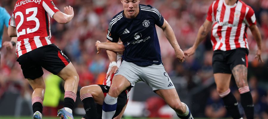 Juventus are headed for a complete offensive revolution, with Dusan Vlahovic and Randal Kolo Muani destined to leave.