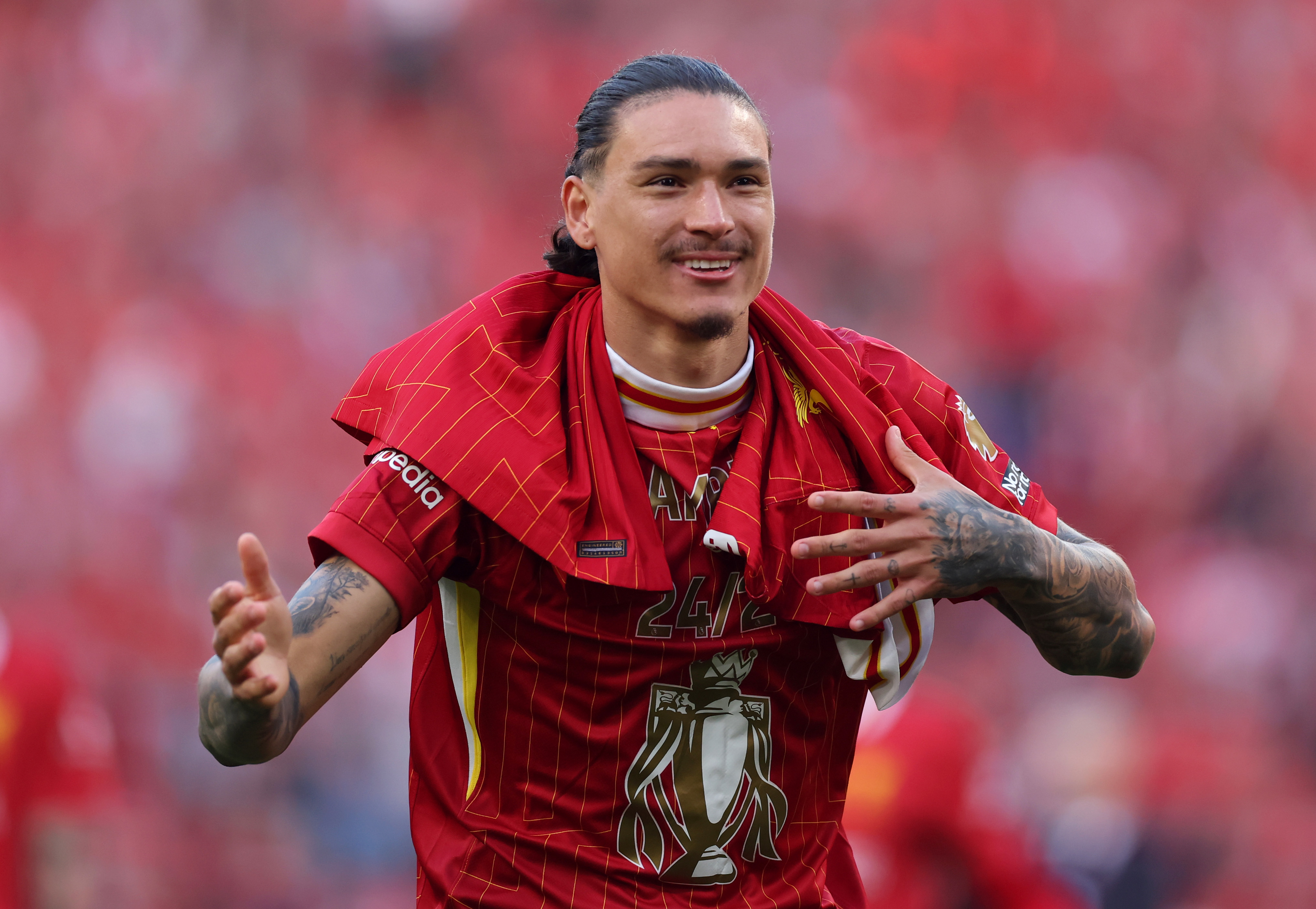 Napoli are going big-game hunting to reinforce their attack and will try to lure Jonathan David or Darwin Nunez before settling.