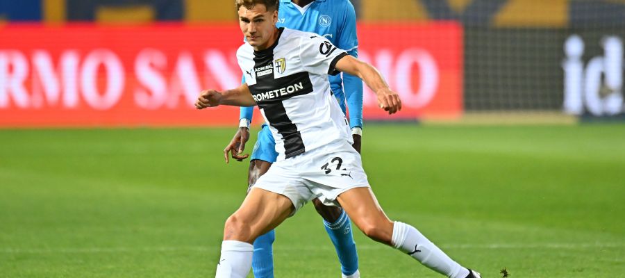 Inter are keeping tabs on both Parma strikers, Bonny and Pellegrino, to replenish their attack, they are among the suitors for Leoni.