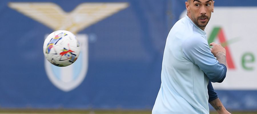 Napoli don’t yet know whether Antonio Conte will stay, although the inklings aren’t too optimistic, but that’s not slowing them down.