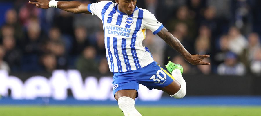 Milan have handpicked Pervis Estupinan to replace Theo Hernandez at left-back. They are in advanced talks with Brighton.