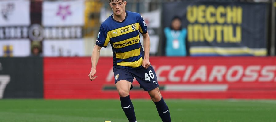 Parma have been able to keep hold of Giovanni Leoni so far, even though most of the top Italian sides have pursued him.