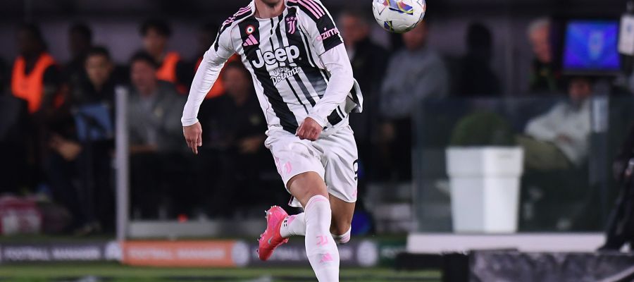 Milan continue to be the only team Dusan Vlahovic has shown some interest in joining should Juventus successfully force him out.