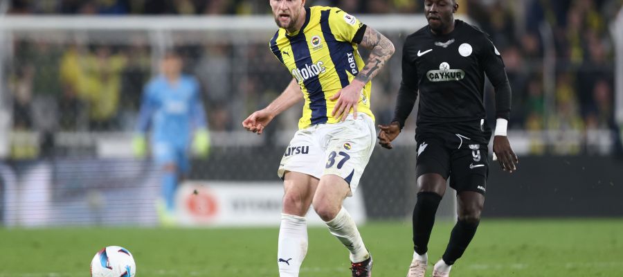 Gleison Bremer underwent a surgery to remove a partially torn meniscus, and Juventus have started sending out feelers for January.