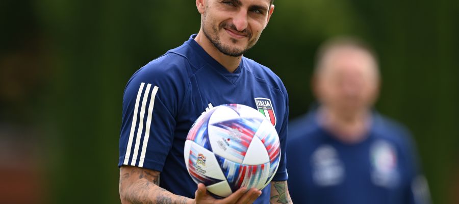 Juventus have been presented with the chance to sign Marco Verratti, who's currently in Dubai, by some intermediaries.