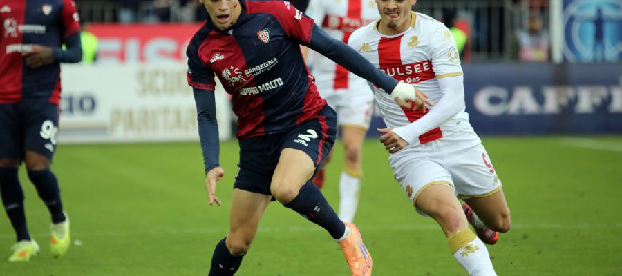 Napoli continue to have a gaping hole on the right wing behind Giovanni Di Lorenzo and have taken an interest in Marco Palestra.