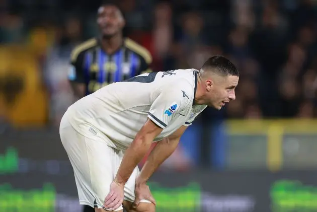 Adam Marusic faces an uncertain future at Lazio, and his entourage has started offering him to a few teams, including Juventus and Napoli.