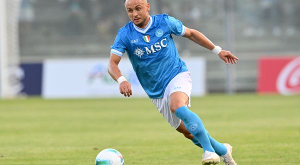 The Napoli midfield is down to bare bones, as Stanislav Lobotka has joined Frank Anguissa, Kevin De Bruyne and Billy Gilmour on the sidelines.