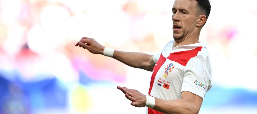 Inter have chosen Ivan Perisic to shore up their wings, but they’ll have to wait for the final UEFA Champions League group phase round.