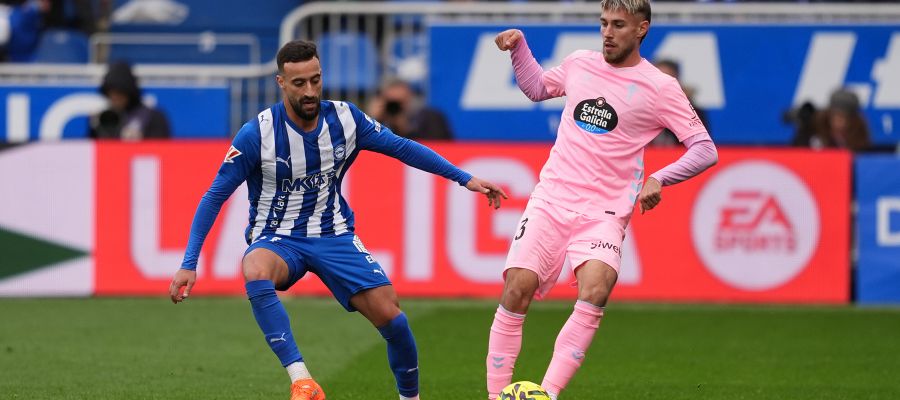 Juventus have been kicking the tires on a few midfielders, but they'll focus on a right-back and an attacker now.