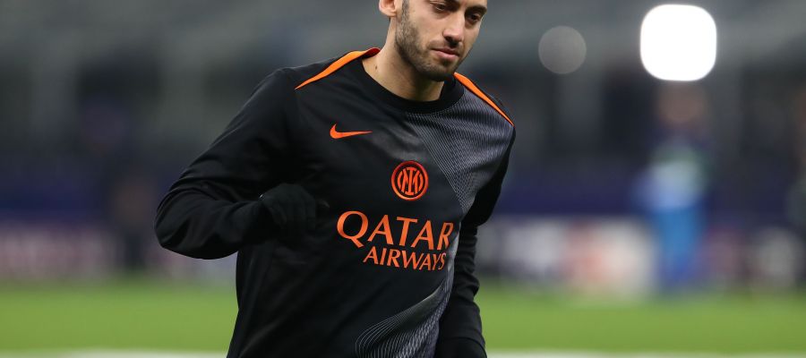 Galatasaray coach Okan Buruk suggested that they weren’t done chasing after Inter star Hakan Calhanoglu after last summer's saga.