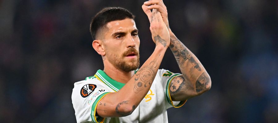 Juventus continue their quest for Bosman signings and added Lorenzo Pellegrini to their list, while their Marcos Senesi chase has hit a snag.