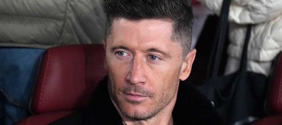 Juventus have tested the waters for Robert Lewandowski, but his arrival in Turin is improbable because of a few seasons.