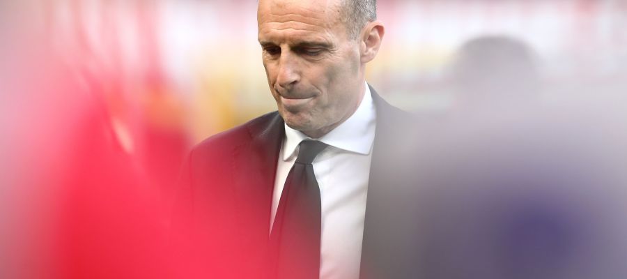 The recent results by Milan are raising further questions about the future of Massimiliano Allegri and Italy could offer him an escape route.