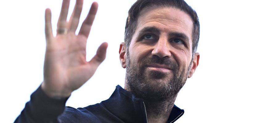 Chelsea are on the prowl for a new coach after axing Liam Rosenior after just four months, and Cesc Fabregas is among their targets.