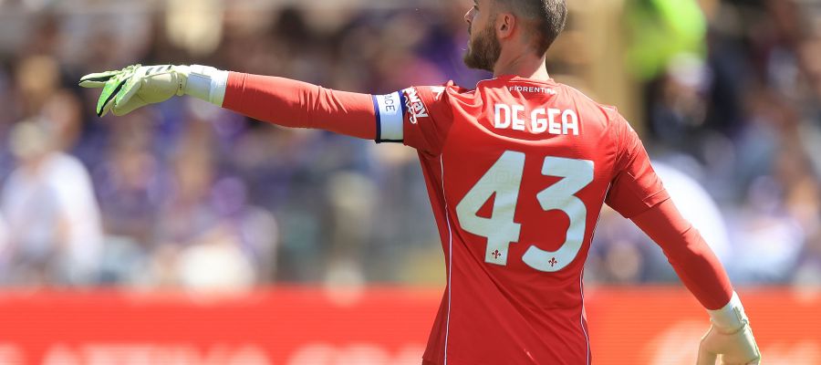 Juventus keep pursuing Alisson, but they have to go through Liverpool, and Davide De Gea could eventually emerge as a viable fallback.