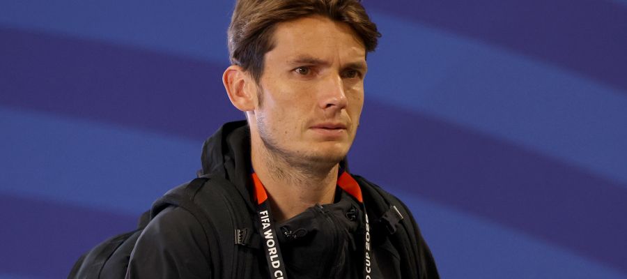 Roma didn’t complete the Oosterwolde and Morato deals, but they still got busy, signing De Roon and Balerdi.
